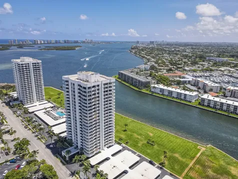 123 Lakeshore Drive North Palm Beach FL 33408
