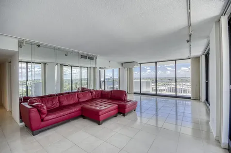 123 Lakeshore Drive North Palm Beach FL 33408