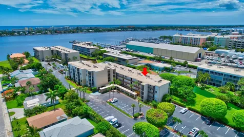 890 N Federal Highway Lantana FL 33462