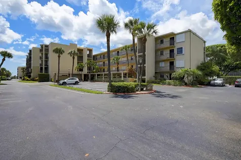 890 N Federal Highway Lantana FL 33462