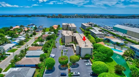 890 N Federal Highway Lantana FL 33462
