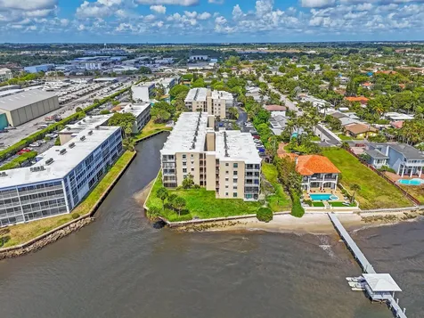 896 N Federal Highway Lantana FL 33462