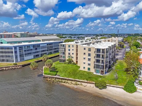 896 N Federal Highway Lantana FL 33462