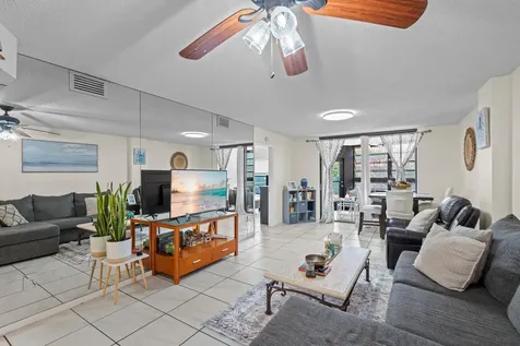 896 N Federal Highway Lantana FL 33462