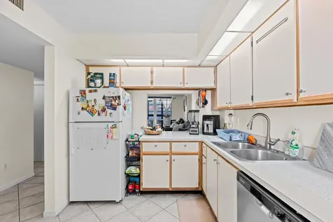 896 N Federal Highway Lantana FL 33462