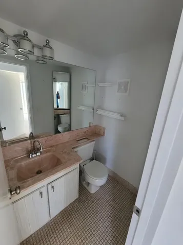 84 Fanshaw B Boca Raton FL 33434
