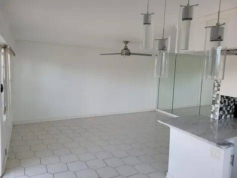 84 Fanshaw B Boca Raton FL 33434