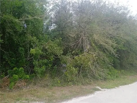 3512 SW 26th Street Lehigh Acres FL 33976