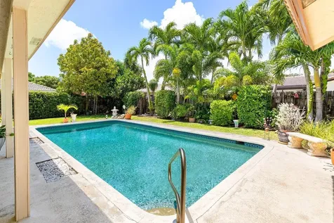 1935 Sw 7th Court Boca Raton FL 33486