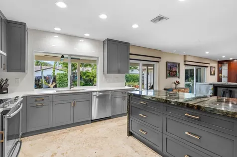 1935 Sw 7th Court Boca Raton FL 33486