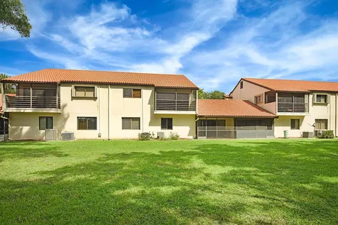 9 Via De Casas Sur Boynton Beach FL 33426