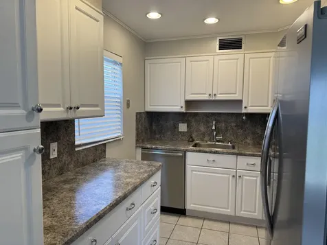 52 Valencia C Delray Beach FL 33446