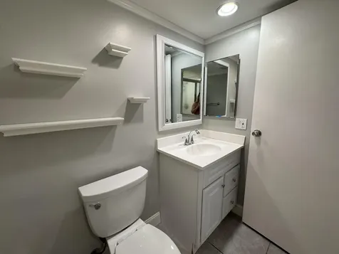 52 Valencia C Delray Beach FL 33446
