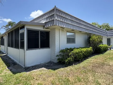 52 Valencia C Delray Beach FL 33446