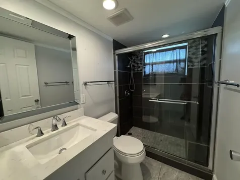 52 Valencia C Delray Beach FL 33446