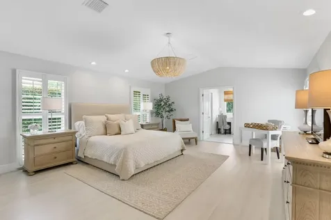 10194 Harbourtown Court Boca Raton FL 33498