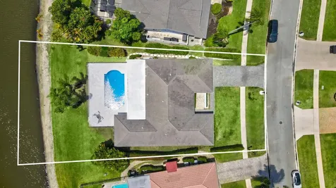 10194 Harbourtown Court Boca Raton FL 33498