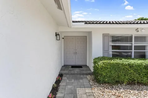 10194 Harbourtown Court Boca Raton FL 33498