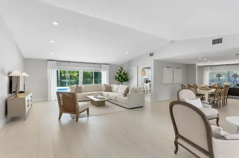 10194 Harbourtown Court Boca Raton FL 33498