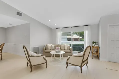 10194 Harbourtown Court Boca Raton FL 33498