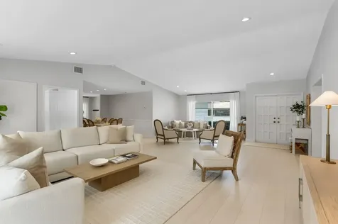 10194 Harbourtown Court Boca Raton FL 33498