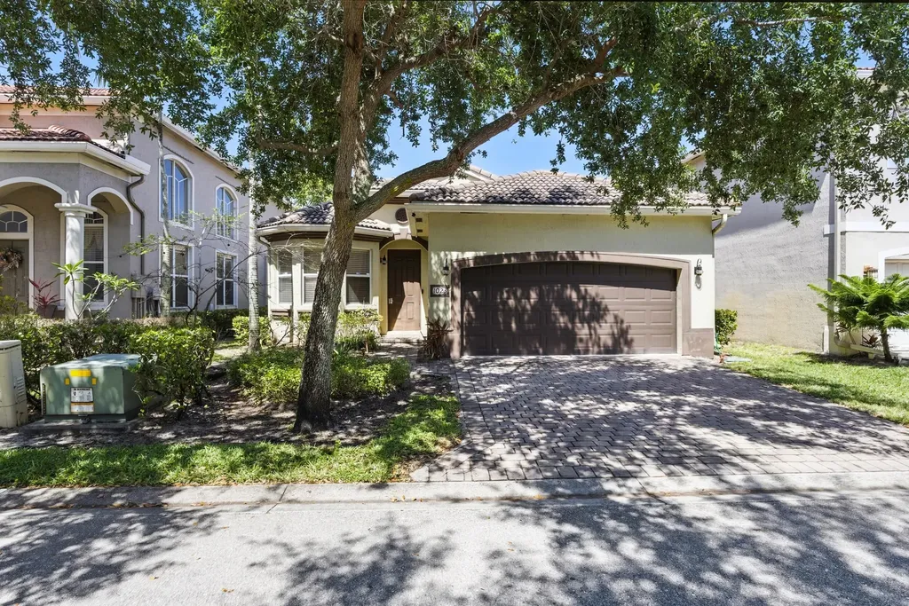 1023 Center Stone Lane Riviera Beach FL 33404