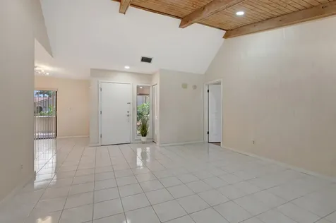 21065 Escondido Way Boca Raton FL 33433
