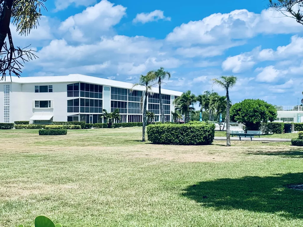 100 Waterway Road Tequesta FL 33469