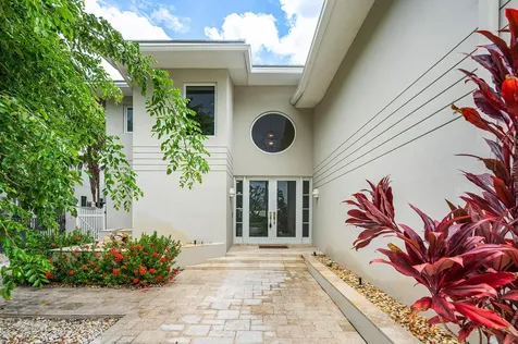 1906 Bay Drive Pompano Beach FL 33062