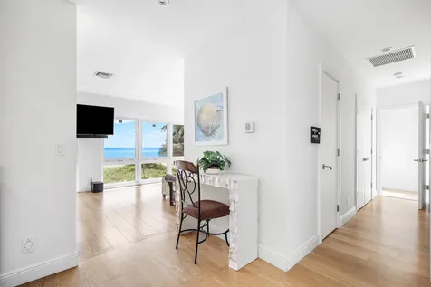 1906 Bay Drive Pompano Beach FL 33062