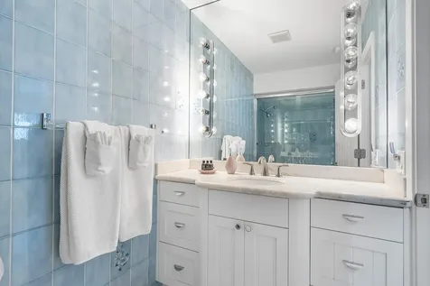 1906 Bay Drive Pompano Beach FL 33062