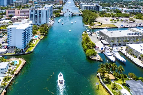 1906 Bay Drive Pompano Beach FL 33062