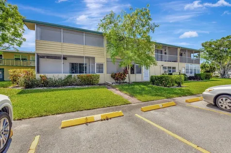 110 Dorchester West Palm Beach FL 33417