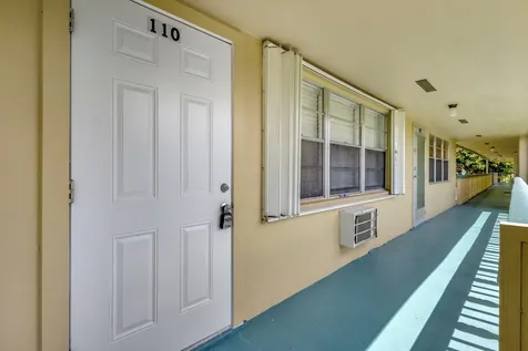 110 Dorchester West Palm Beach FL 33417