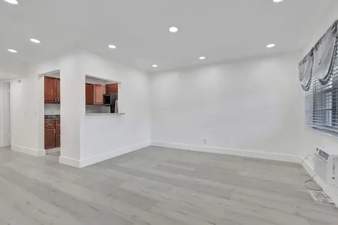 110 Dorchester West Palm Beach FL 33417