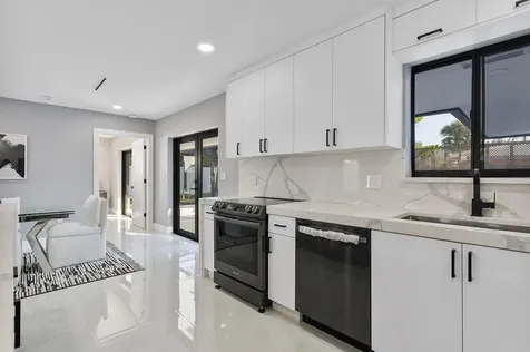 200 Sw 12th Street Boca Raton FL 33432