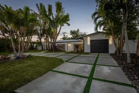 200 Sw 12th Street Boca Raton FL 33432