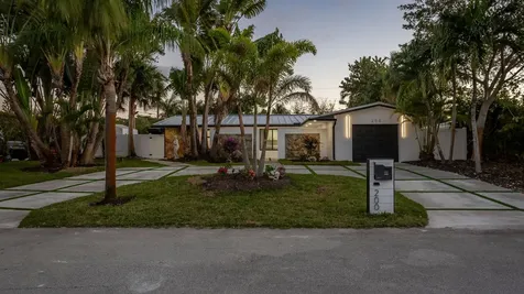 200 Sw 12th Street Boca Raton FL 33432