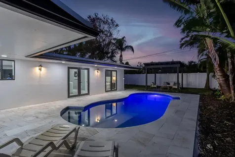 200 Sw 12th Street Boca Raton FL 33432