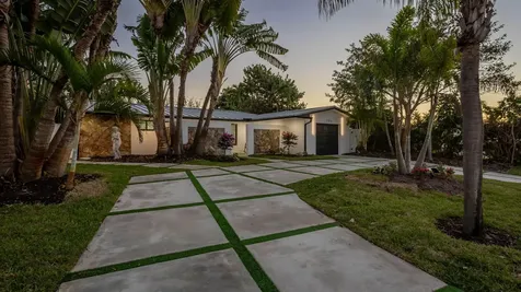 200 Sw 12th Street Boca Raton FL 33432