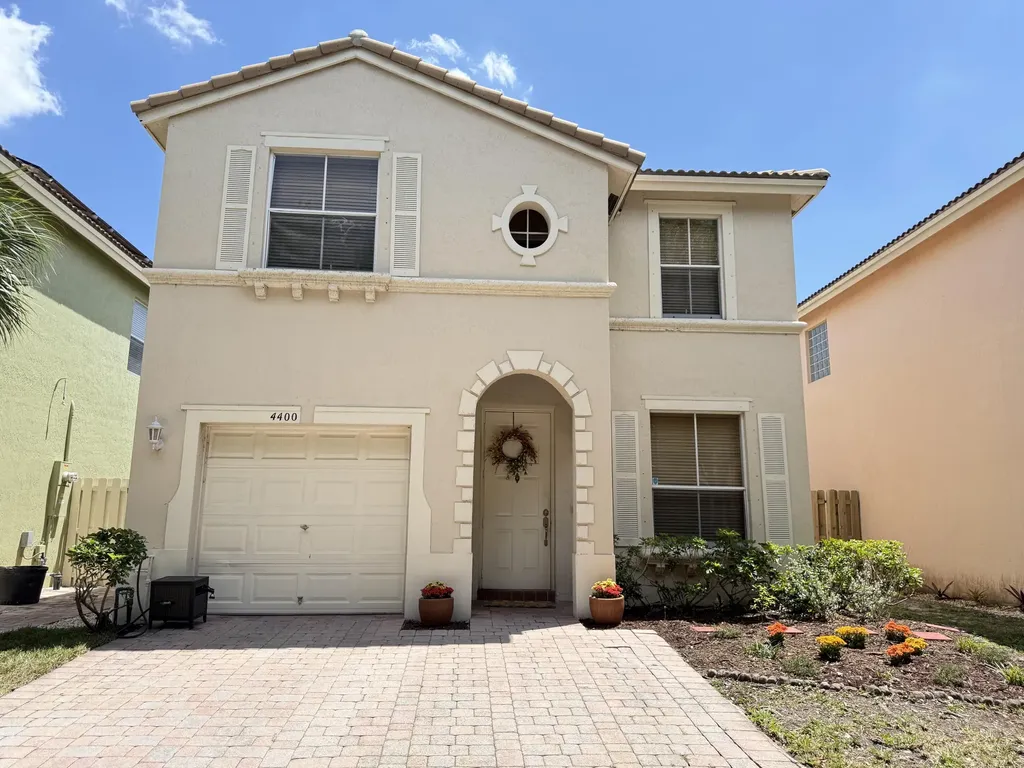 4400 Lake Lucerne Circle West Palm Beach FL 33409