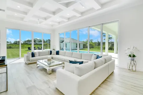 138 SE Fiore Bello Port Saint Lucie FL 34953