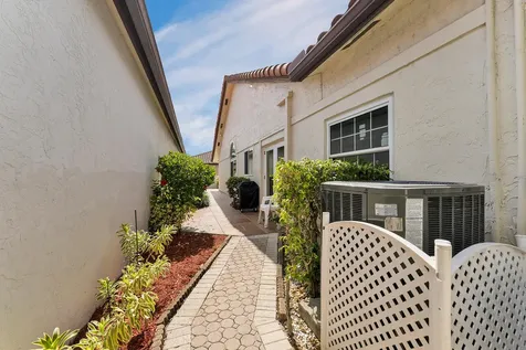 23024 Via Stel Boca Raton FL 33433