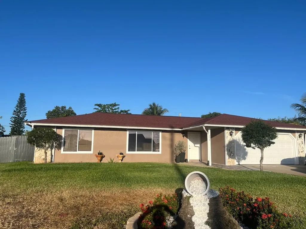 756 SW Del Rio Boulevard Port Saint Lucie FL 34953