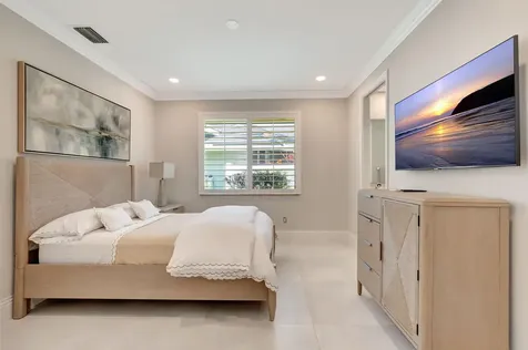 5747 Paddington Way Boca Raton FL 33496