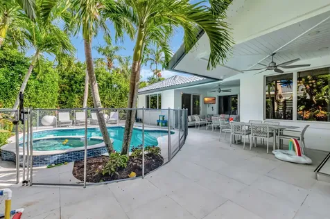 5747 Paddington Way Boca Raton FL 33496