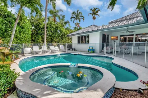 5747 Paddington Way Boca Raton FL 33496