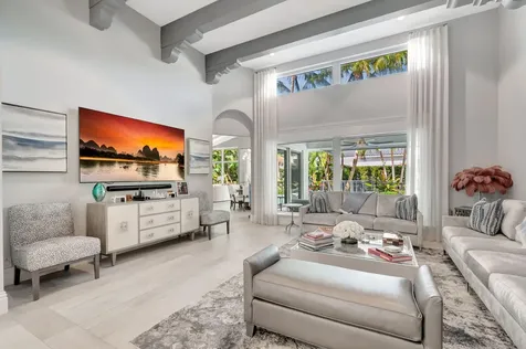 5747 Paddington Way Boca Raton FL 33496