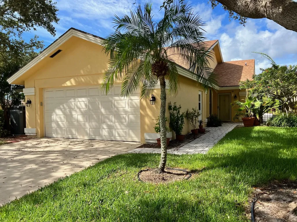 100 Cape Pointe Circle Jupiter FL 33477