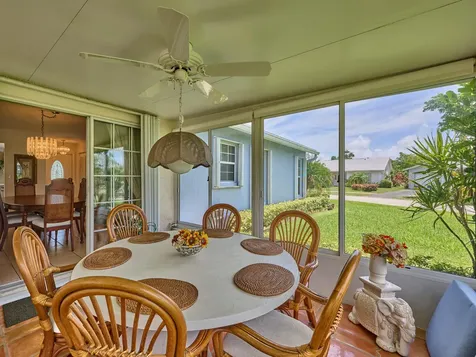 7261 Pine Forest Circle Lake Worth FL 33467